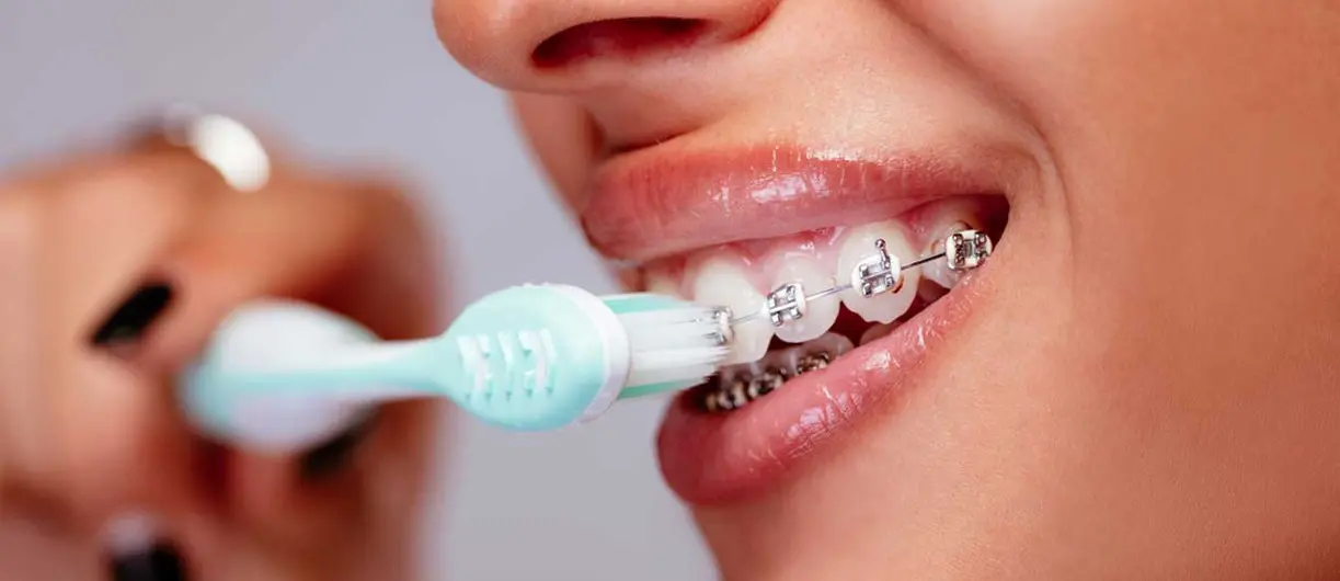 Tel Tedavisinde Diş Fırçalama
